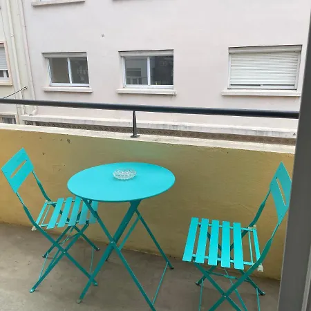 Casa Oliva -situe Au 2eme Etage Sans Ascenseur *